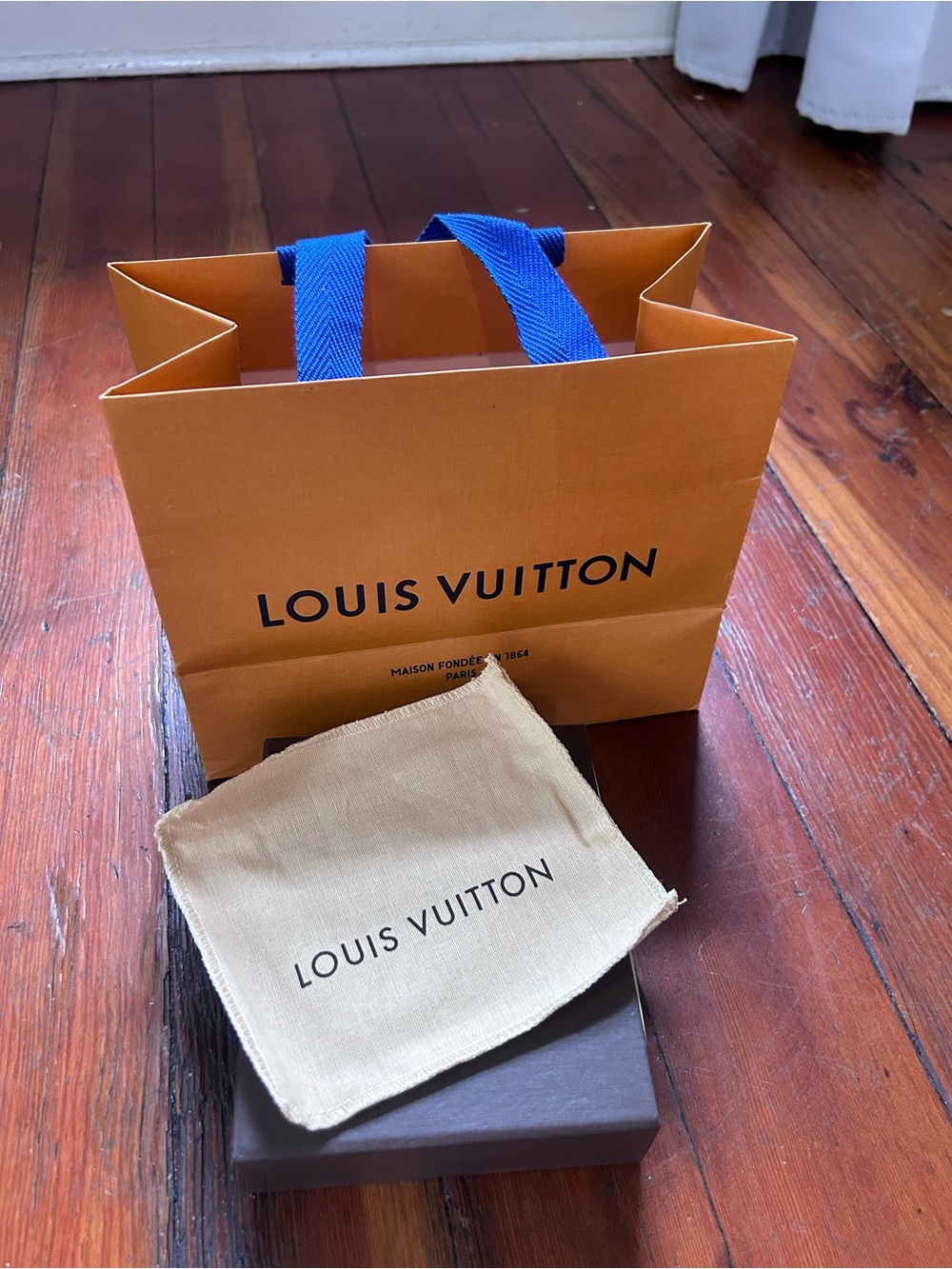 Louis Vuitton Small  shopping bag, wallet box, and dust bag